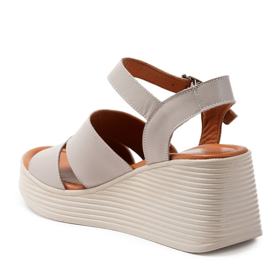 Zeytuk Bej Hakiki Deri Kadın Sandalet