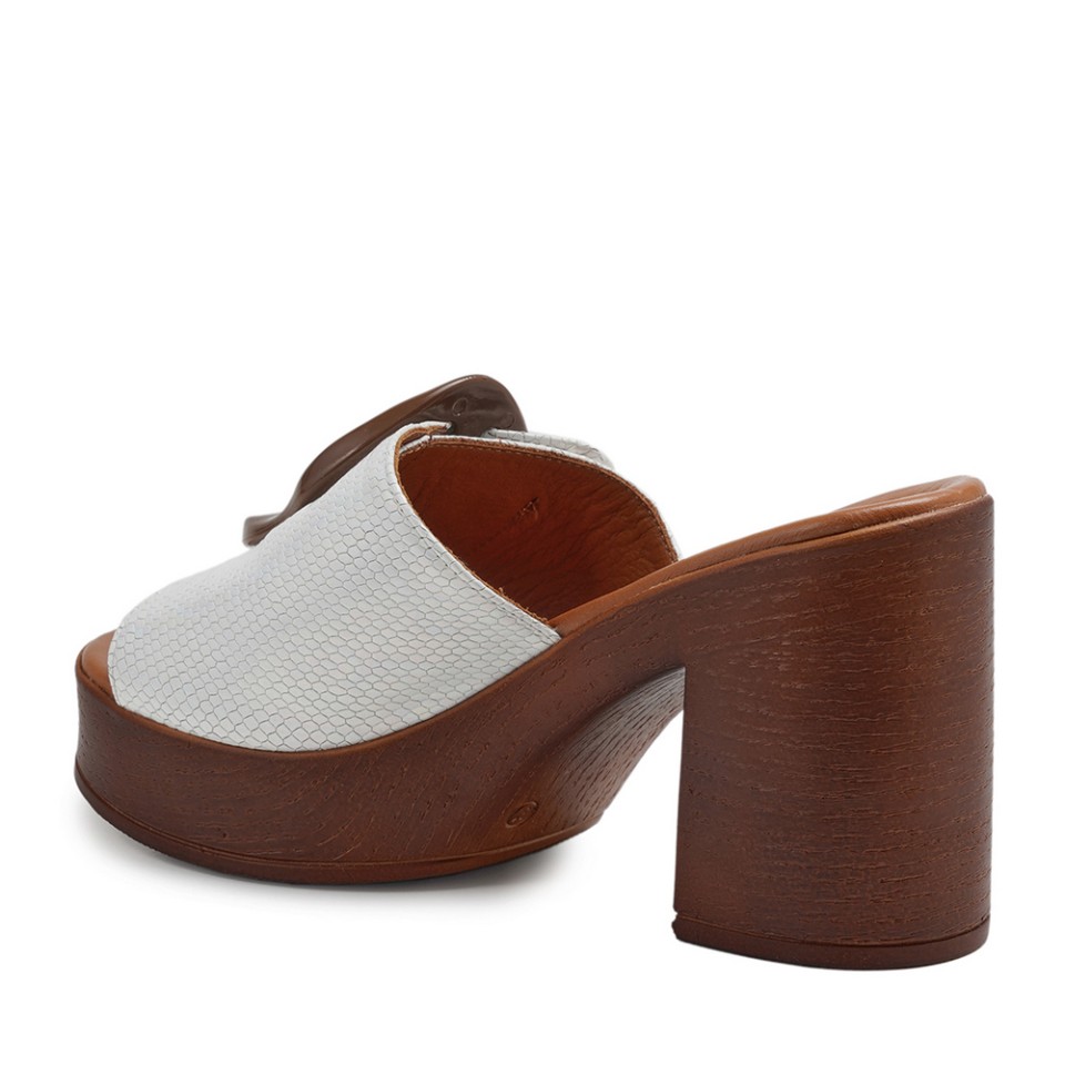 Zeytuk Beyaz Terlik Deri Kadın Terlik