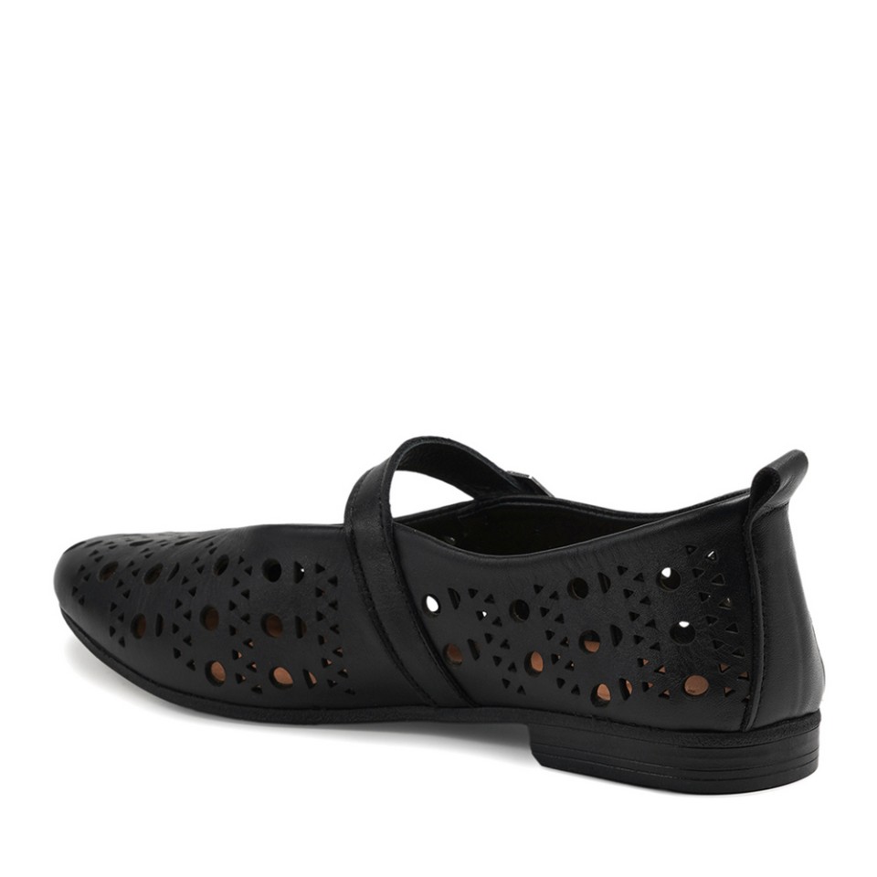 Zeytuk Siyah Babet Deri Kadın Ayakkabı 