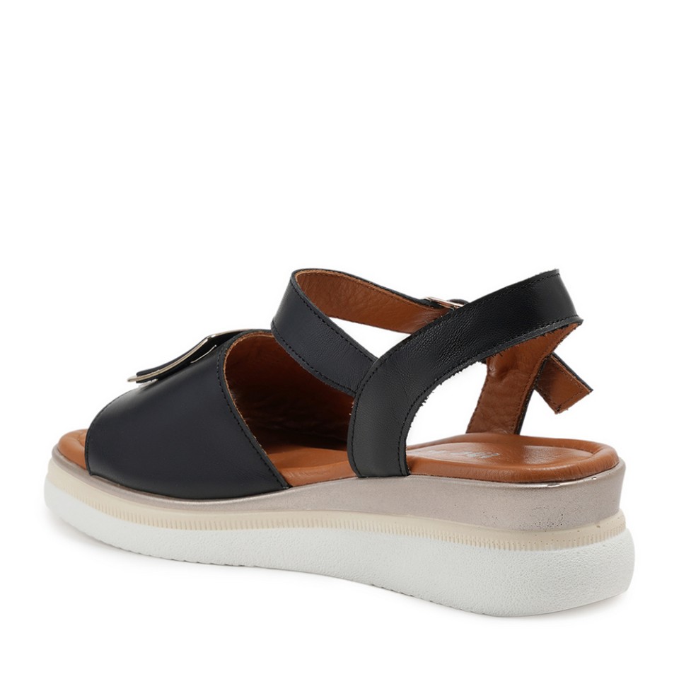 Zeytuk Siyah Hakiki Deri Kadın Sandalet  