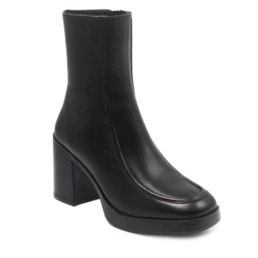 Zeytuk Siyah Klasik Deri Kadın Bot 